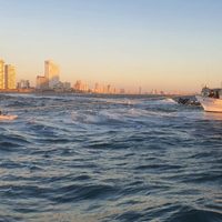 Paseo en yate termina mal: la embarcación se hundió en playa de Mazatlán