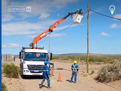 La caída de dos rayos durante la tormenta afectó el servicio eléctrico en Cutral Co y Plaza Huincul
