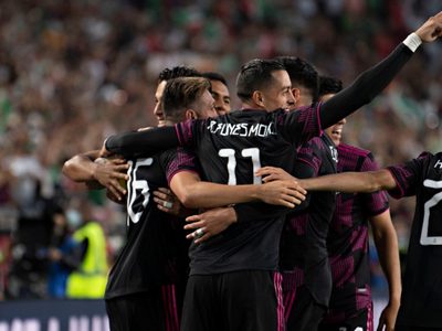 México vence a Nigeria 4-0 en duelo amistoso
