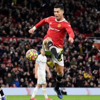 Cristiano Ronaldo no se va del Manchester United, asegura su técnico