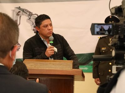 Omar Niño rechaza acusaciones en la mañanera y denuncia campaña del gobernador de SLP