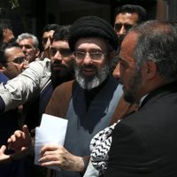 Mojtaba Khamenei, hijo del líder supremo de Irán, es nombrado su sucesor