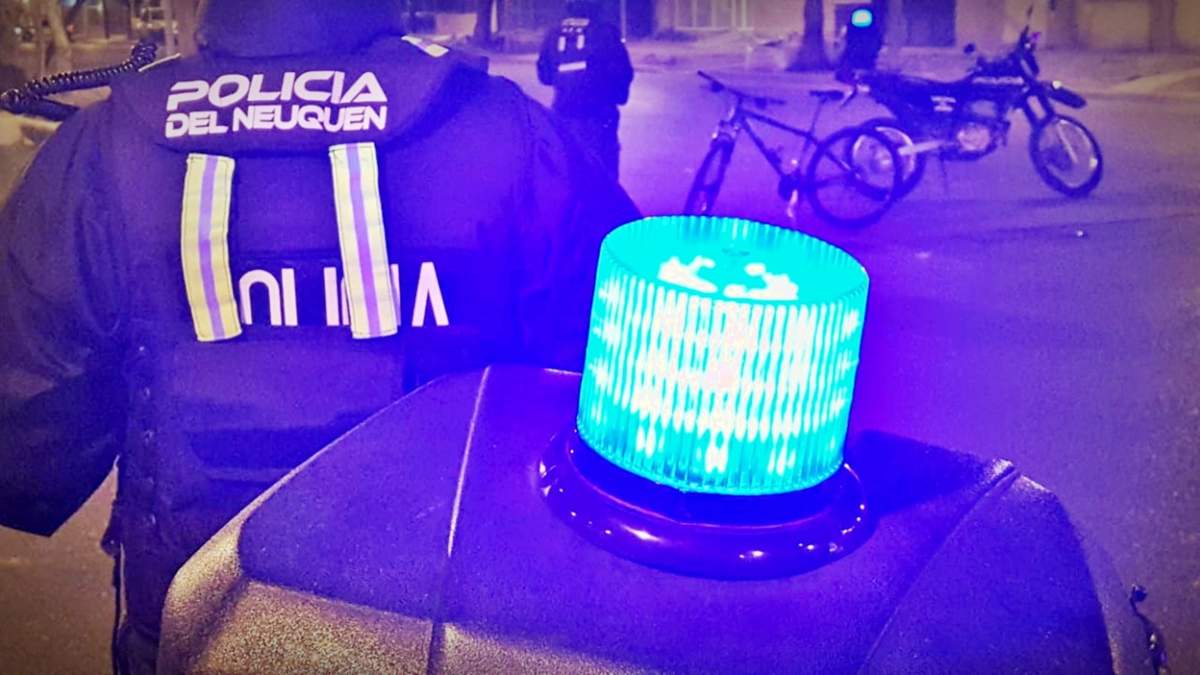 Policía de Neuquén, foto archivo.  Fuente: (Instagram)