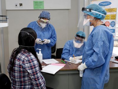Querétaro despide a trabajadores de la salud sin liquidación en plena pandemia
