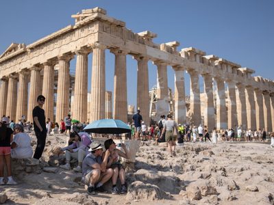 Cierran la Acrópolis de Atenas por ola de calor que azota Europa