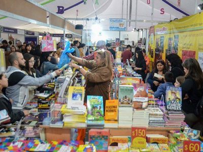 Feria del Libro: tras el reclamo llegó la invitación a los libreros