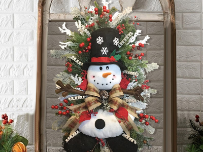 Con pedazos de cartón y retazos de tela: creá este hermoso y "low cost" muñeco de nieve para Navidad