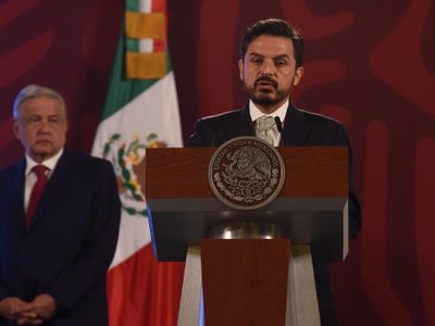 Se han cubierto solo el 5.51% de plazas para médicos especialistas: Zoe Robledo