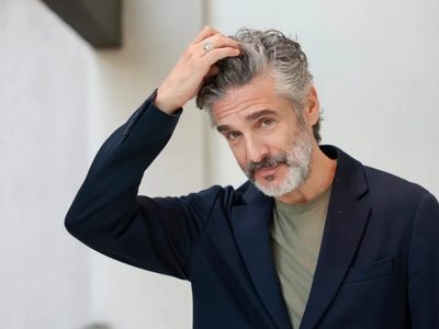 A sus 54 años, Leonardo Sbaraglia habría encontrado el amor en una mujer 26 años menor que él