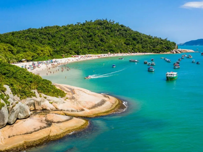 Verano en Brasil desde Neuquén: cuánto salen los vuelos y qué necesita una familia para vacacionar