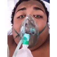 Influencer que invitaba a fiestas y no creía en el covid-19 ahora está hospitalizada