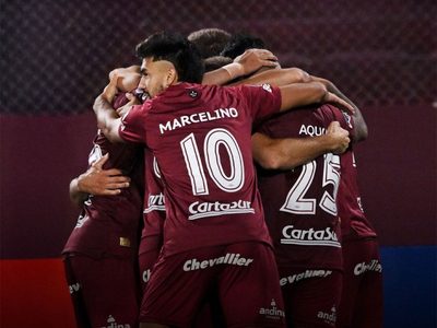 Lanús se instaló en la final al vencer a Universidad de Chile