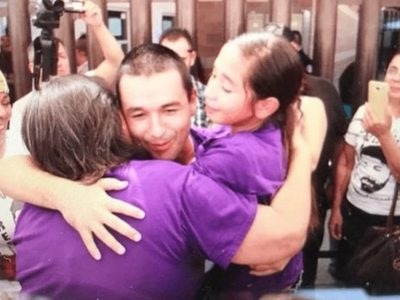 Tras 20 días en la cárcel, juez libera a León Fierro, dirigente de Mexicali Resiste