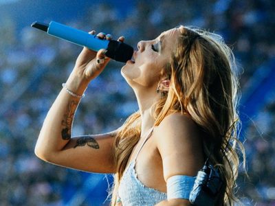 Ángela Torres abrió el show de Shakira en Vélez