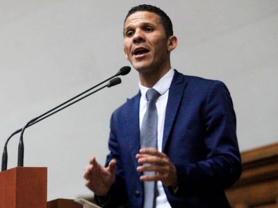 Desaparecen un diputado y un periodista tras ser detenidos por las fuerzas de seguridad de Maduro