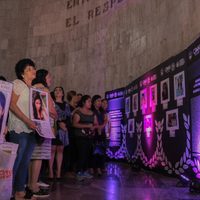Con exposición fotográfica, diputadas recuerdan a víctimas de feminicidio en Chiapas