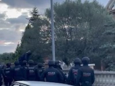 Detienen a 17 miembros de Los Casuals, banda criminal vinculada a los hinchas del Barça
