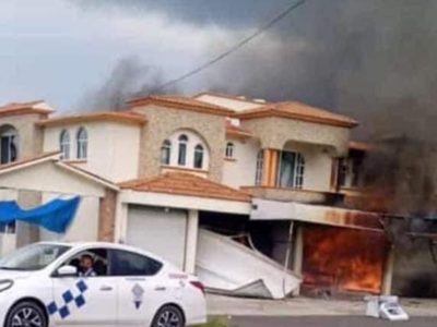Hartos de extorsiones, vecinos de San José del Rincón incendian la casa de la alcaldesa y vehículos