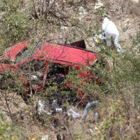 Encuentran los cadáveres de tres choferes y un obrero en un barranco de la Chilpancingo-Acapulco