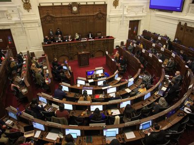 Constituyentes de Chile aprueban aumentar las partidas económicas del organismo