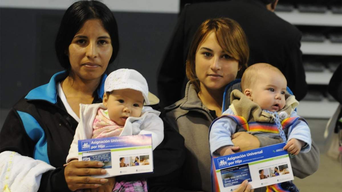 Las asignaciones familiares están dirigidas a población vulnerable. Fuente: (X)