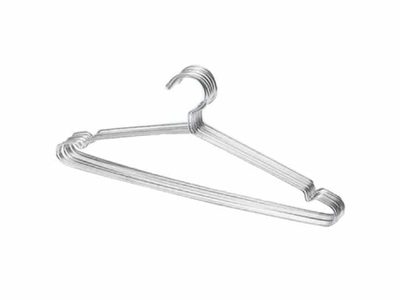 Si tenés perchas de ropa de metal oxidadas, no las tires: así podés decorarlas, tan hermosas como las de una casa de muñecas