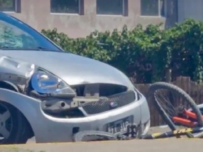 Choque fatal en Avenida Mosconi: un ciclista murió tras chocar con un auto