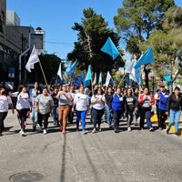 Libres del Sur montó una olla popular al frente de Casa de Gobierno