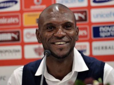 Éric Abidal se ve involucrado en agresión a Kheira Hamraoui por posible triángulo amoroso