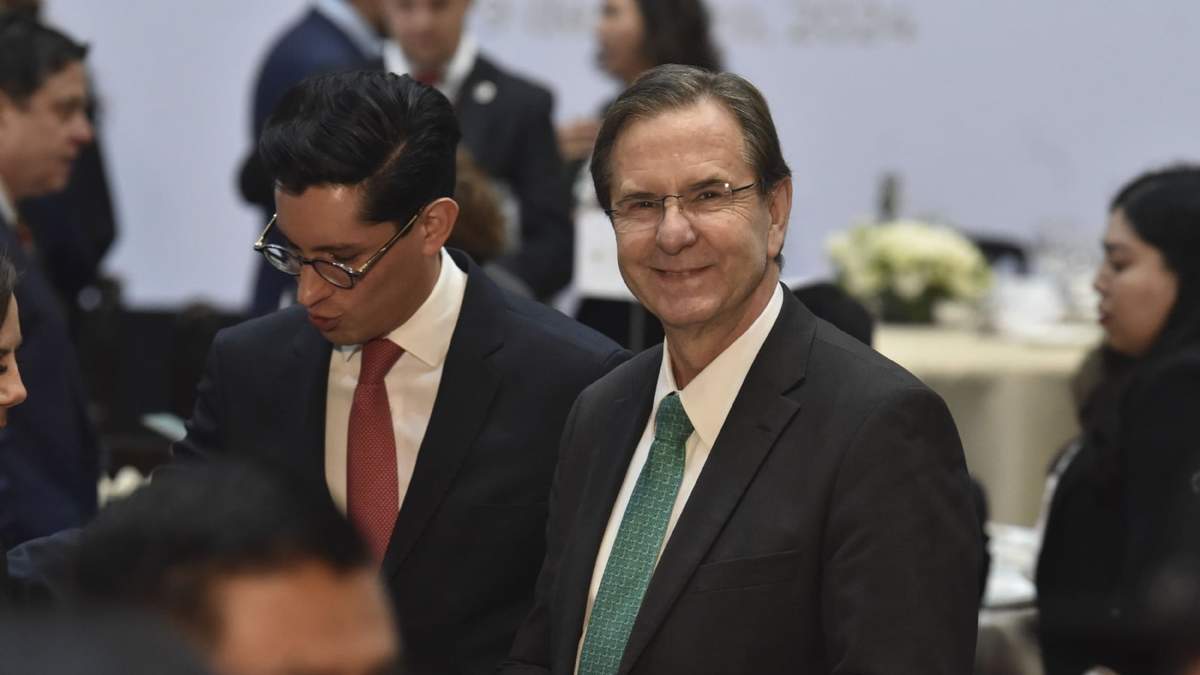 El embajador de México en Estados Unidos, Esteban Moctezuma Barragán