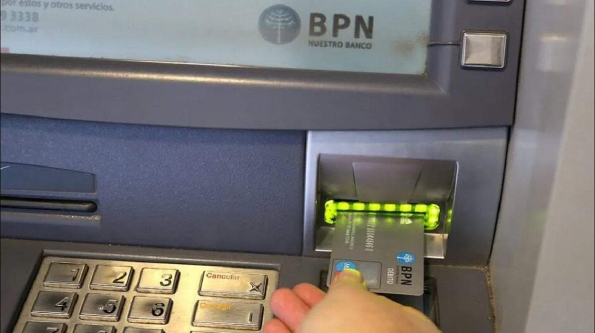Los haberes, que llegarán con aumento, estarán depositados el último día hábil del mes de mayo. Fuente: (Mejor Informado)