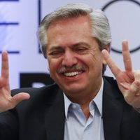 ¡Lo hizo de nuevo! Alberto Fernández madrugó en Twitter: "Todo va a pasar"