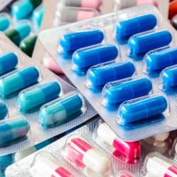 Los medicamentos de venta libre podrán ser exhibidos en las góndolas de las farmacias