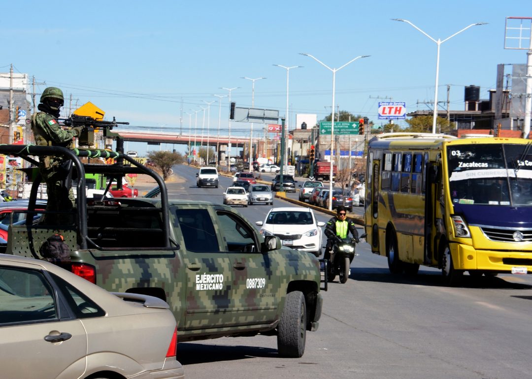 30a8e2acdb7b2765da-militarismo_sin_resultados_zac_06