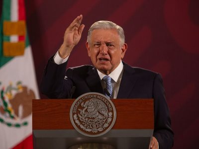 AMLO acusa invasión de la Corte al Poder Legislativo por discusión del Plan B