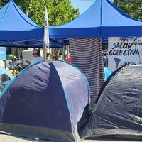 Por un “blindaje alimentario”, Libres del Sur acampó en Casa de Gobierno