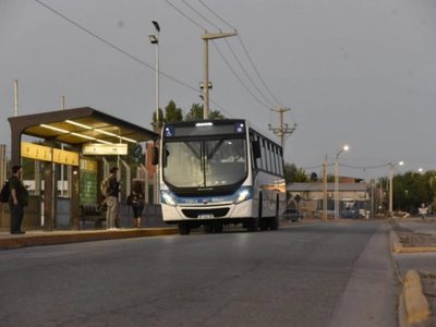La municipalidad de Neuquén multará a Vía Bariloche por el paro de colectivos del pasado viernes