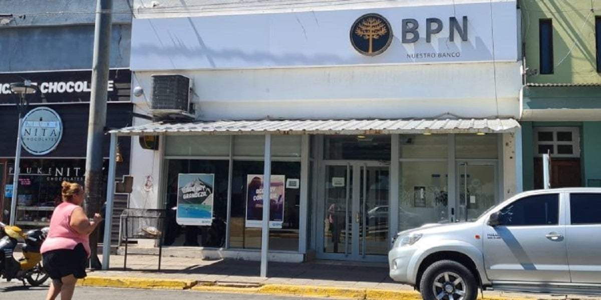 El BPN deriva a los jubilados de Cutral Co a otra sucursal. Fuente: (Cutral Co Al Instante)