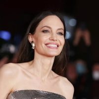 Todos se dieron cuenta: el detalle con el que Angelina Jolie llamó la atención en un evento