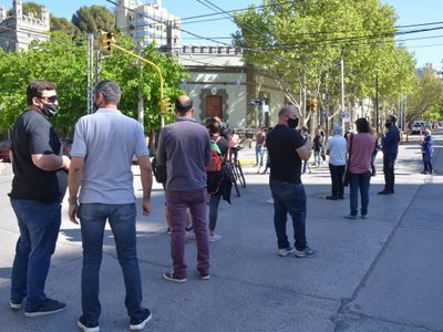 Fuerte protesta de comerciantes neuquinos contra las medidas de restricción