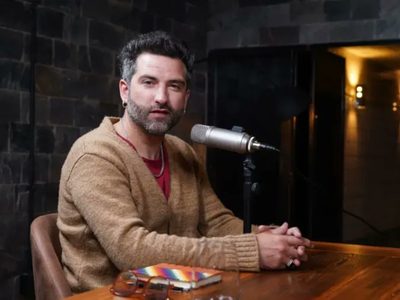 Investigan al psicólogo influencer “Doctor Chinaski” por presuntos delitos sexuales