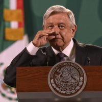 AMLO anuncia integración de todas las plantas fertilizantes en una empresa