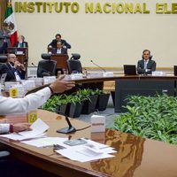 Morena califica de "mafia electoral" a consejeros del INE; así le respondió Lorenzo Córdova (Video)