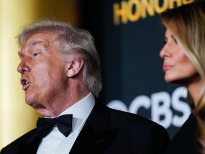 Trump dice que el plan de Netflix de comprar Warner "podría ser un problema" por cuota de mercado