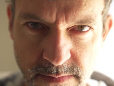 Él es Jorge y busca un milagro  para reconectar con la vida