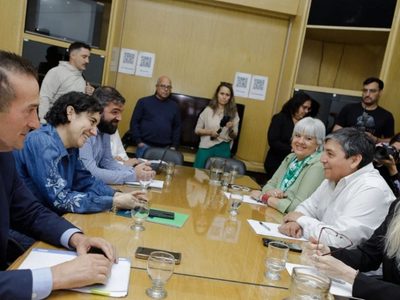 Paritarias 2026: comenzó una nueva ronda de reuniones del gobierno y los gremios