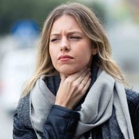 El mejor remedio casero para el dolor de garganta con solo 4 ingredientes