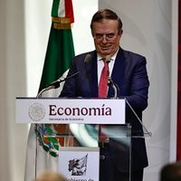 Hijo de Ebrard vivió en la embajada de México en Londres; excanciller dice que fue un “ofrecimiento”