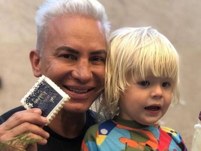 Pura ternura: Flavio Mendoza capturó a su hijo en un curioso momento