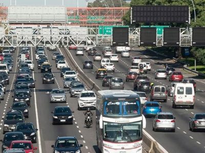 Choque en cadena en la General Paz: diez autos colisionaron y provocaron un caos en el tránsito